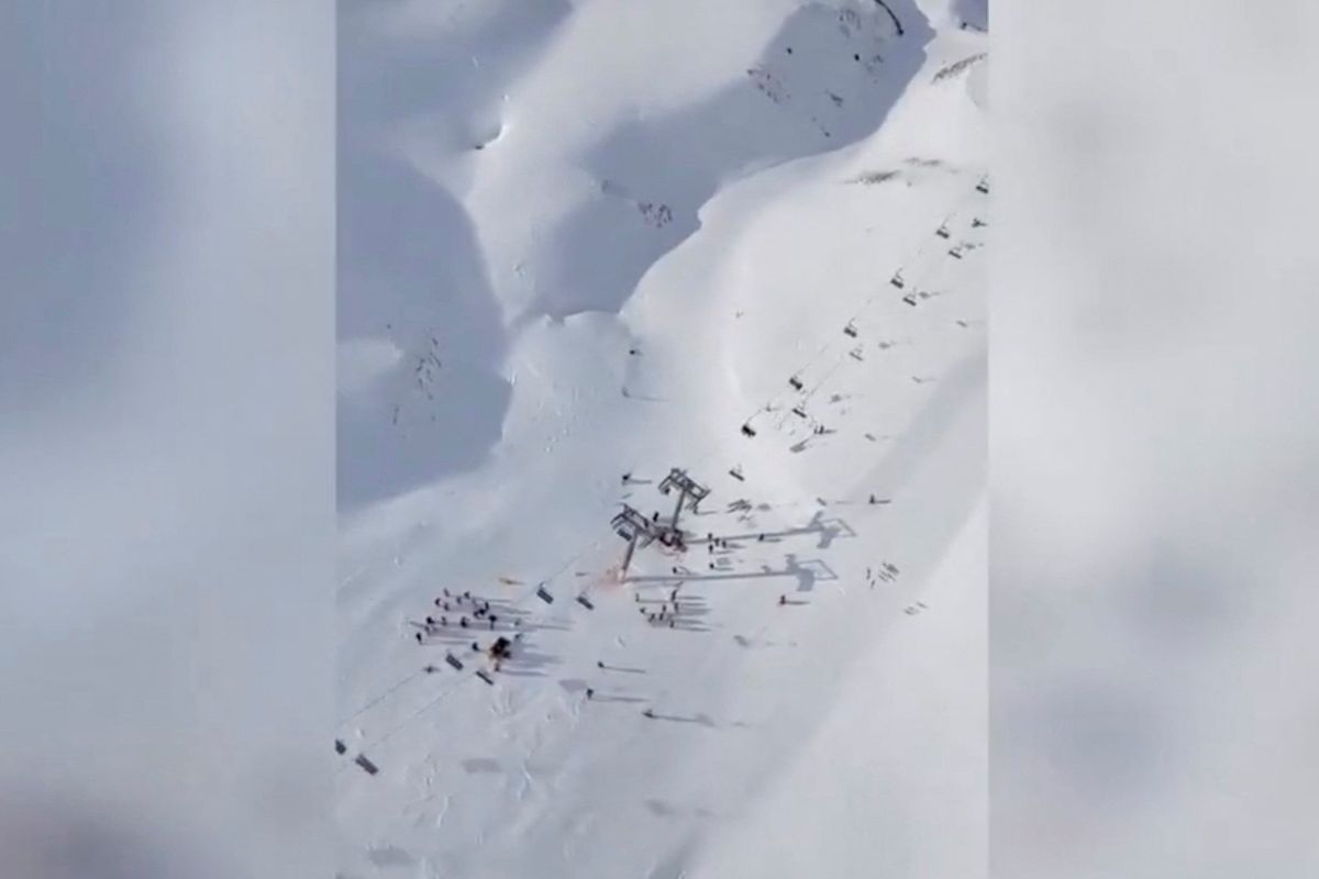 Dozens injured in Spanish ski resort accident