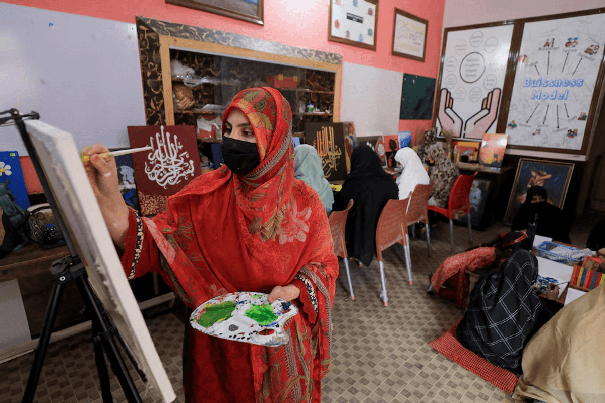 Pakistan court shields Afghan artists and trans refugees from deportation