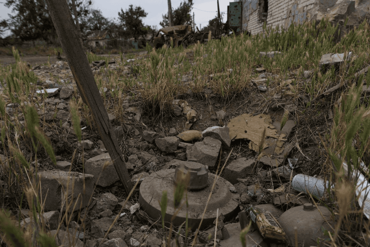 Biden approves anti-personnel mines for Ukraine, US official says