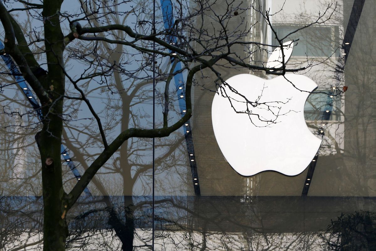 Apple clarifies Siri privacy stance after $95 million class action settlement