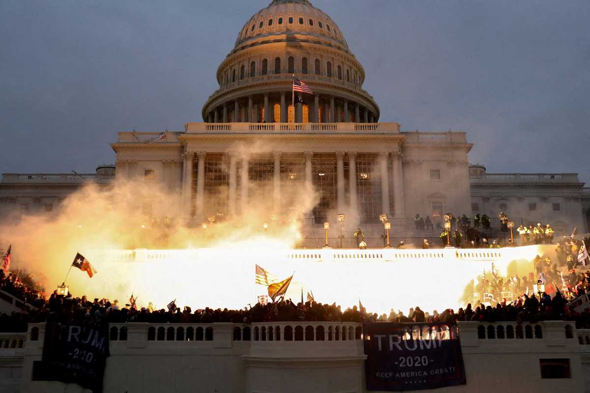 Capitol riot defendants face upheld trespassing charges in US court
