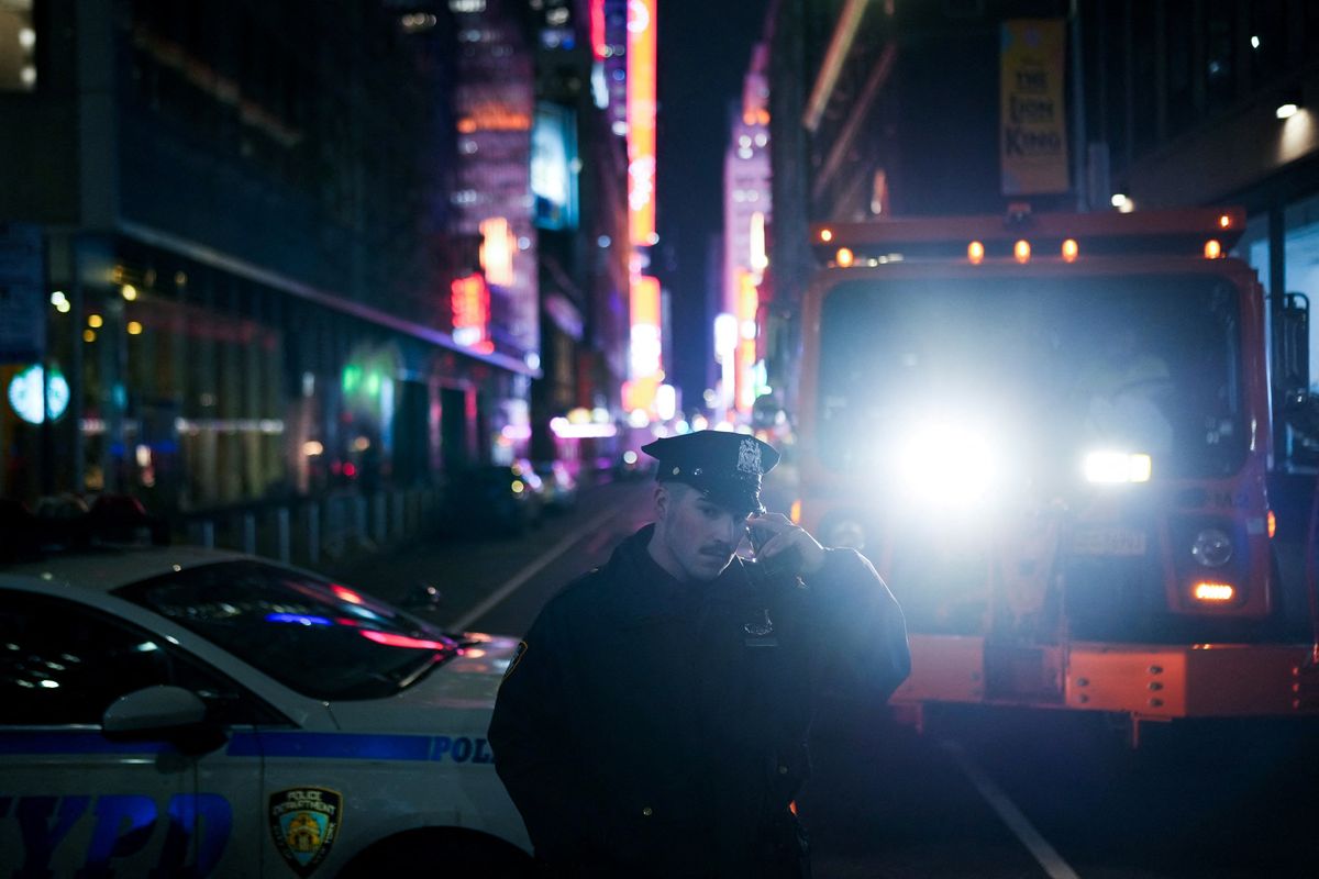 10 people injured in New York City shooting incident, NYPD says