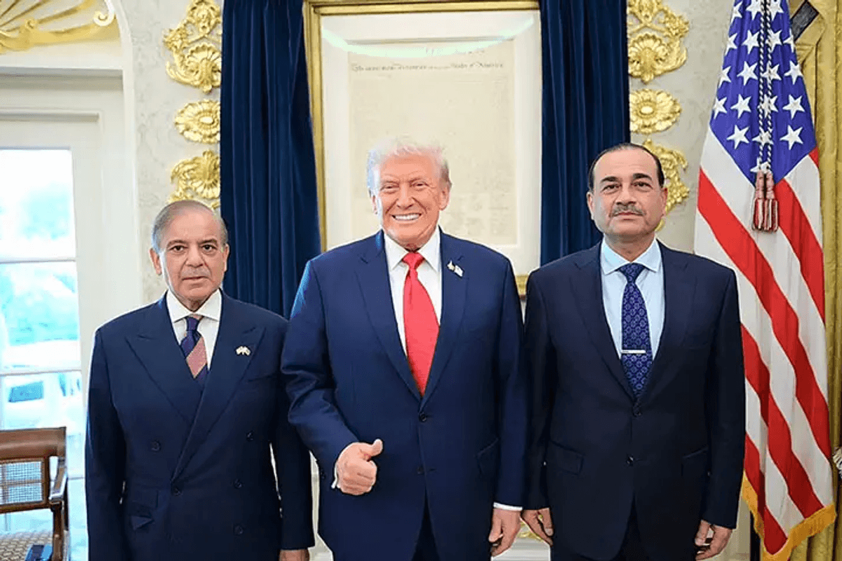 Pakistan emerges as intermediary in US-Iran crisis, FT reports