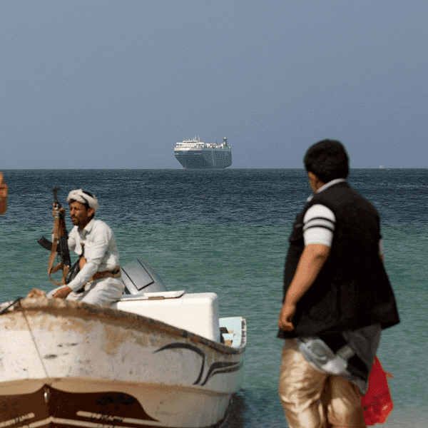 Yemen clash toll exceeds 300 as Houthi offensive near Red Sea triggers mass displacement