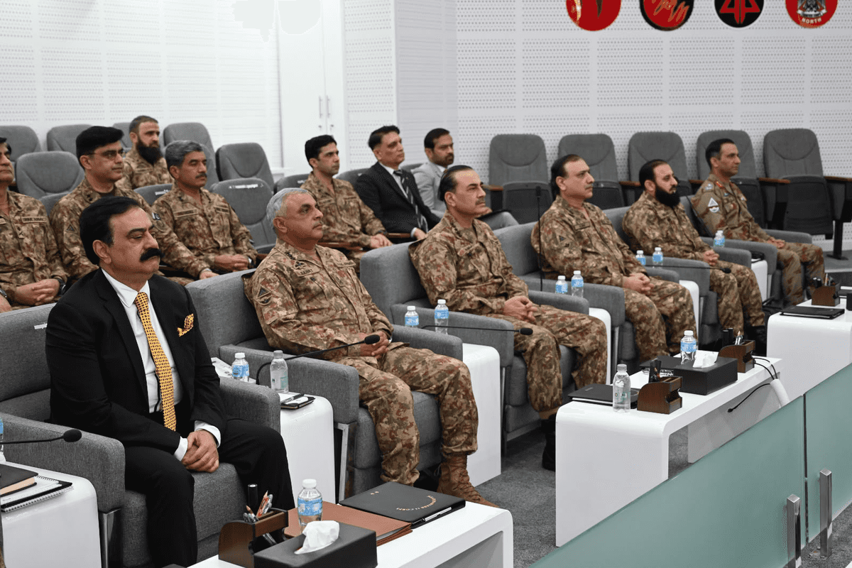 Army chief reviews security situation in Balochistan during Quetta visit