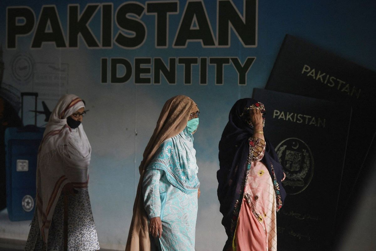 Pakistan rolls out facial recognition to fix biometric verification failures