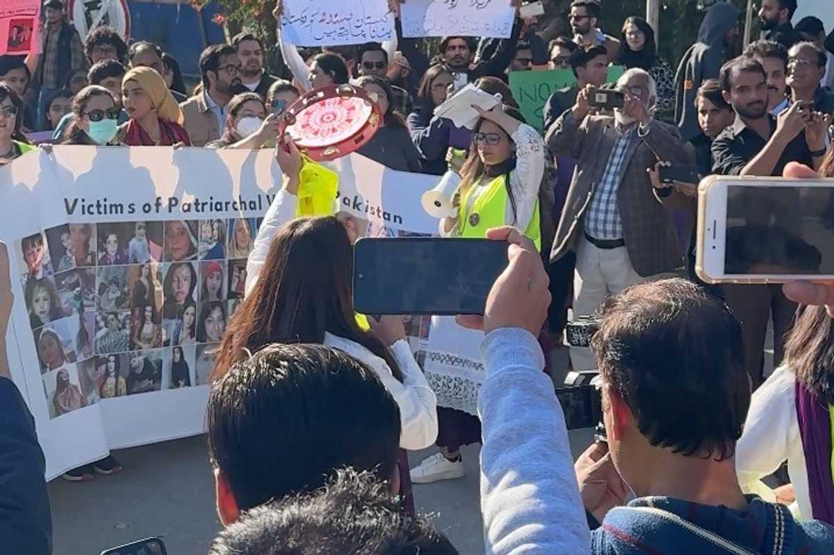 Authorities charge women’s rights rally organizers, counter-protesters in Islamabad