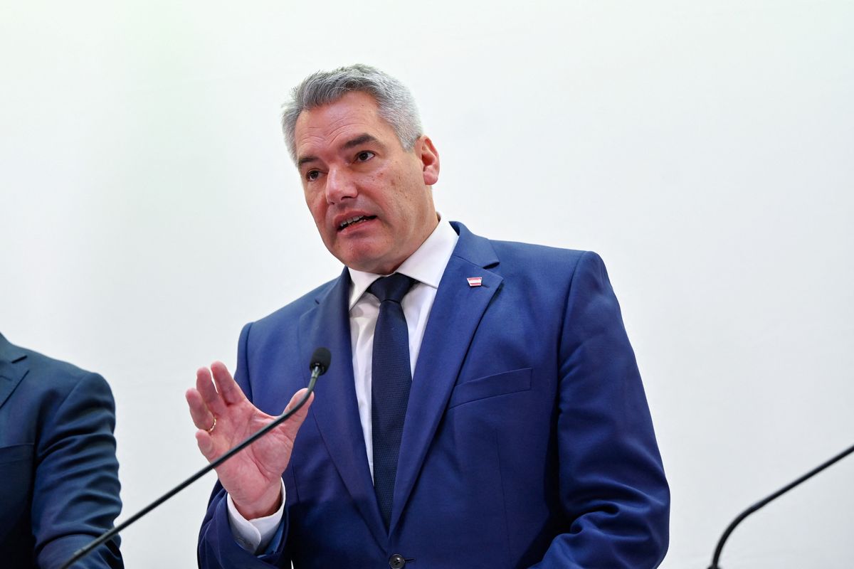Austria offers Syrian refugees 1,000 euros to return home