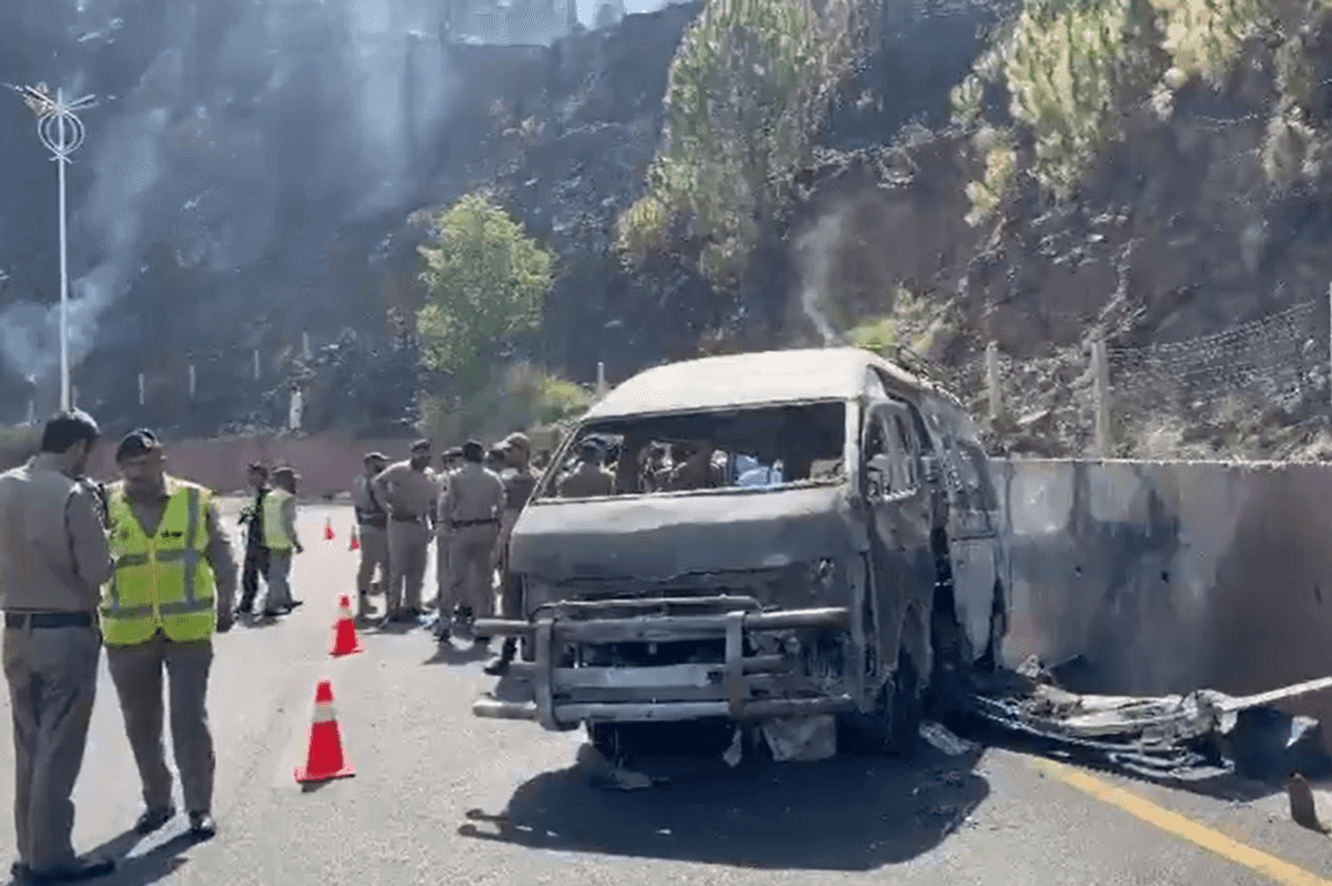 10 killed, 13 injured after tourist van crashes and catches fire on Murree Expressway