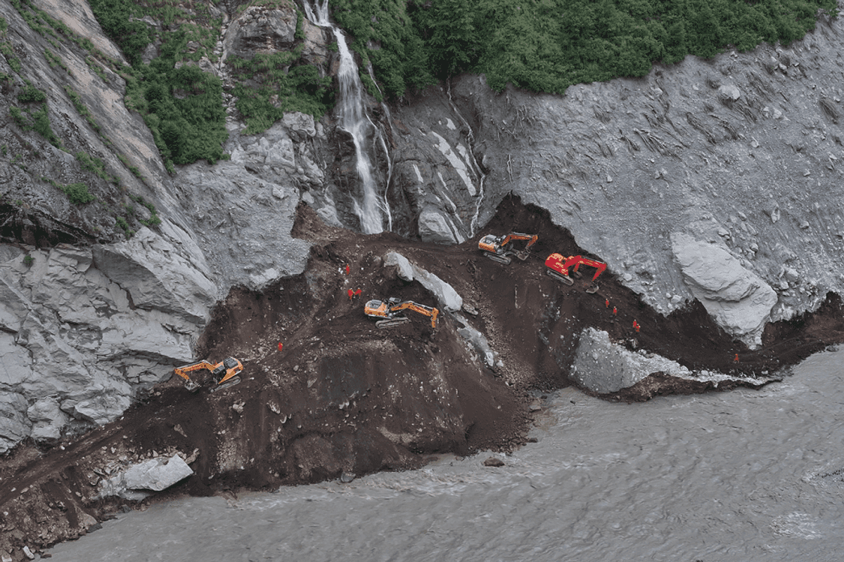 Nepal glacier collapse: Researcher finds exceptional heat before deadly floods