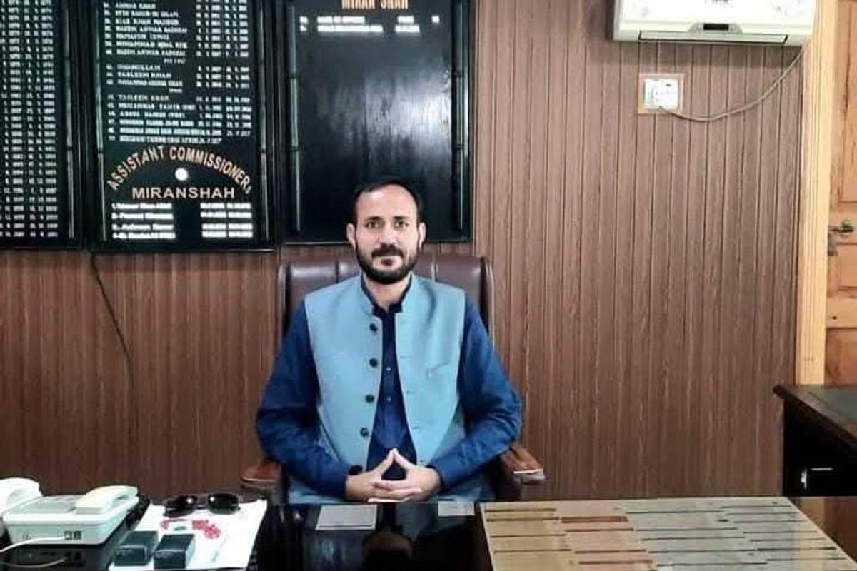 Assistant commissioner, police officers among four dead in militant attack in northwest Pakistan