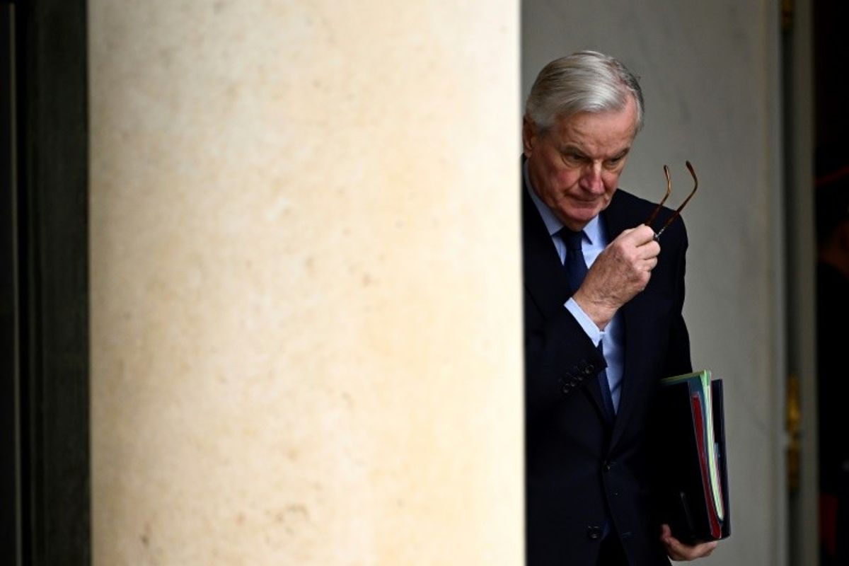 French PM faces ouster as opposition vows no-confidence vote
