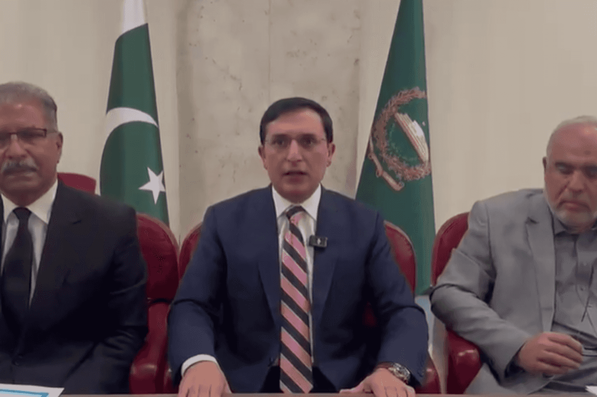 PTI adopts 8-point resolution demanding Khan’s release and end to KP Governor's rule