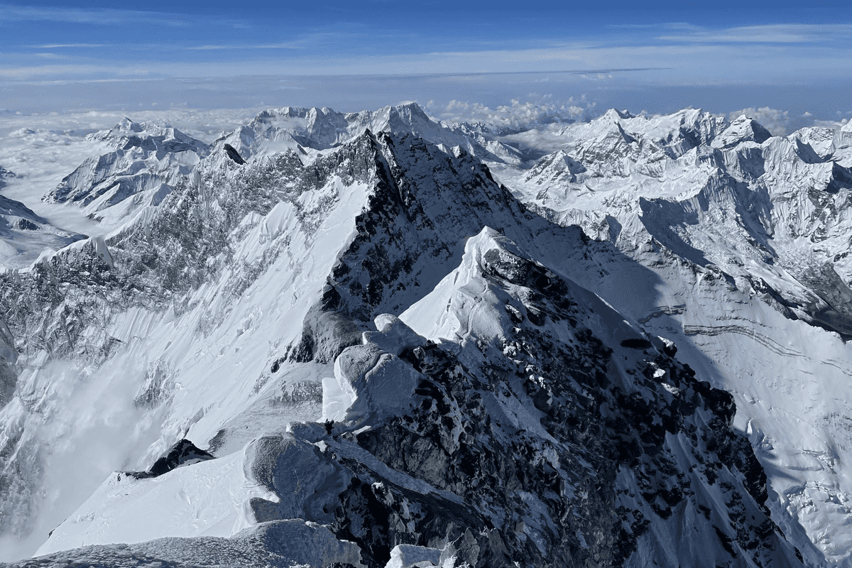 Police recover four bodies after avalanche traps climbers on Pakistan's Broad Peak