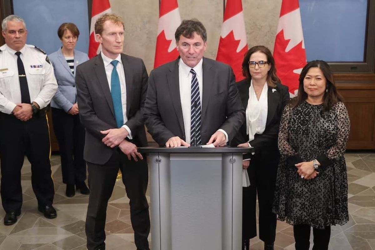 Canada pledges beefed-up border, immigration restrictions to appease Trump