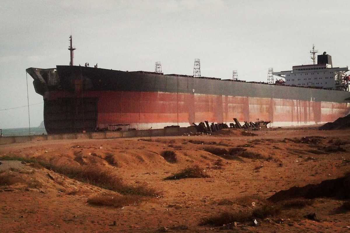 Pakistan ship breakers seek tariff reforms, tighter import controls ahead of federal budget