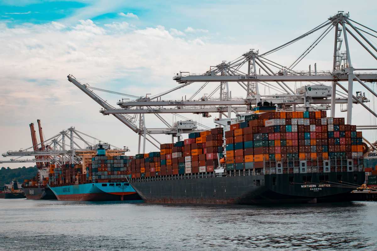 Small exporters must provide bank guarantee to cover taxes on raw material import