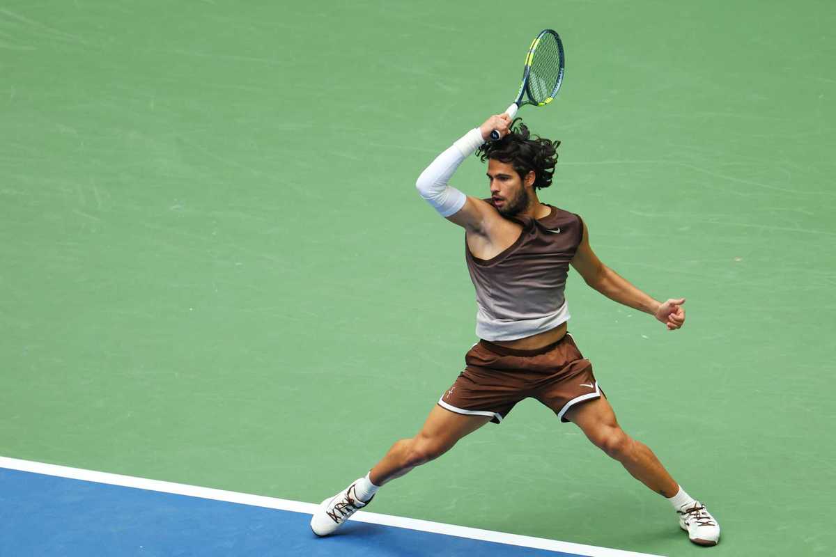 Carlos Alcaraz makes winning US Open return after 139-day injury absence