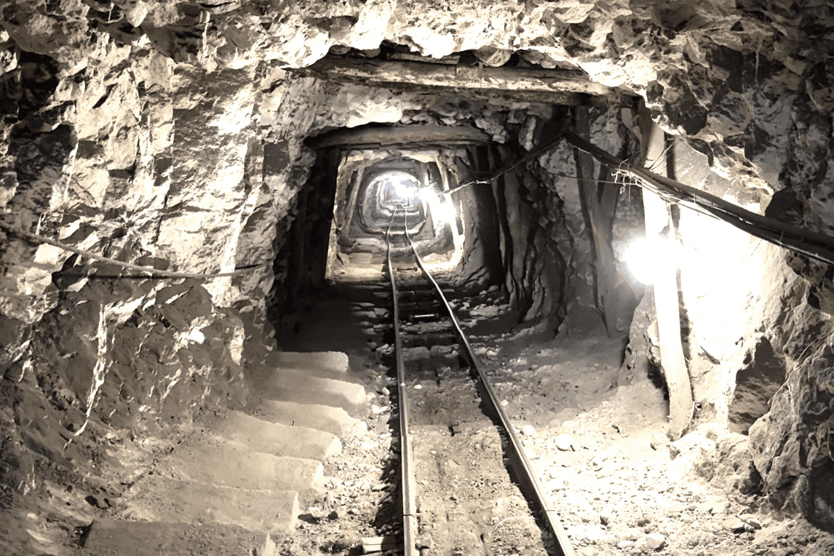 Pakistan’s coal miners brave depths for better pay despite risks