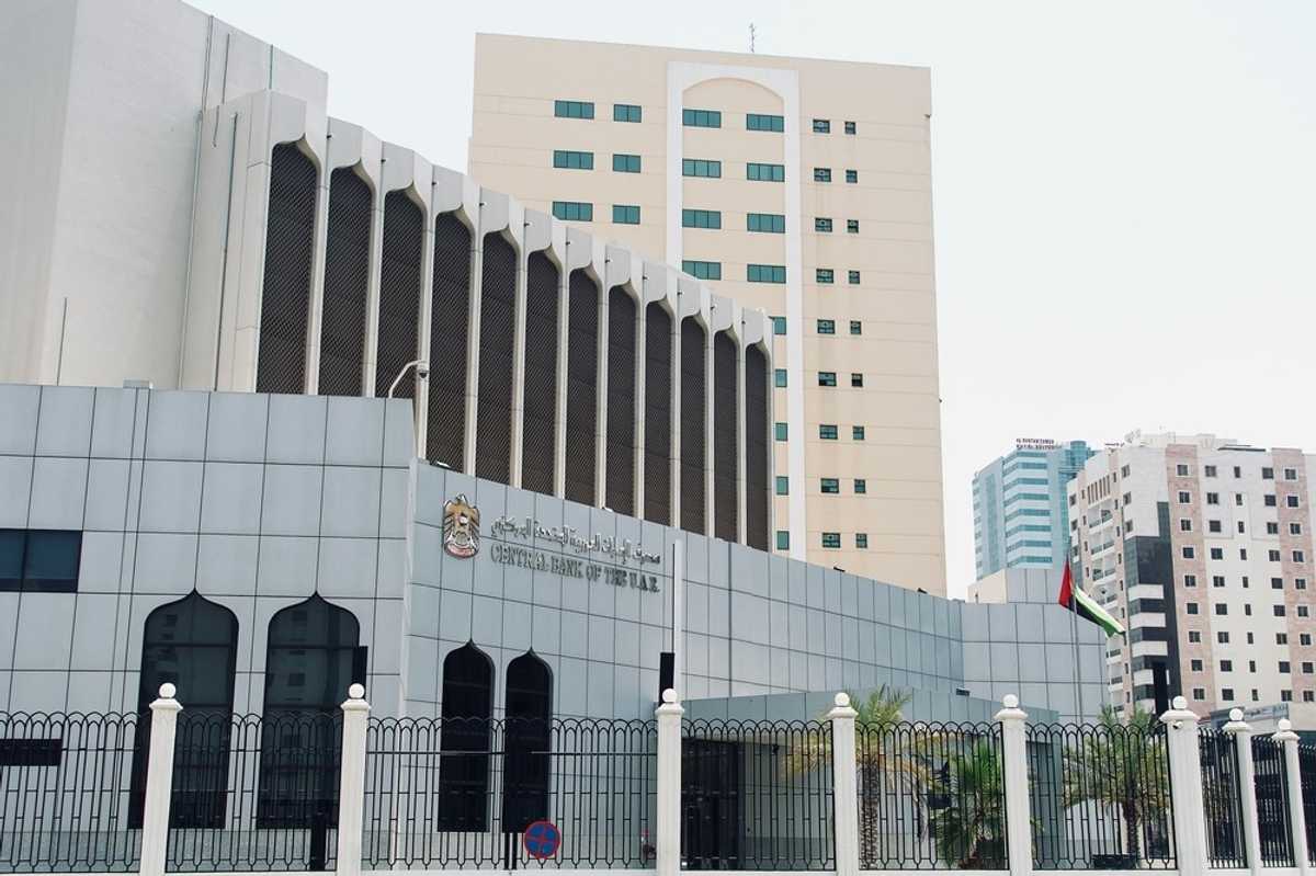 UAE central bank fines banks and insurers over reporting failures