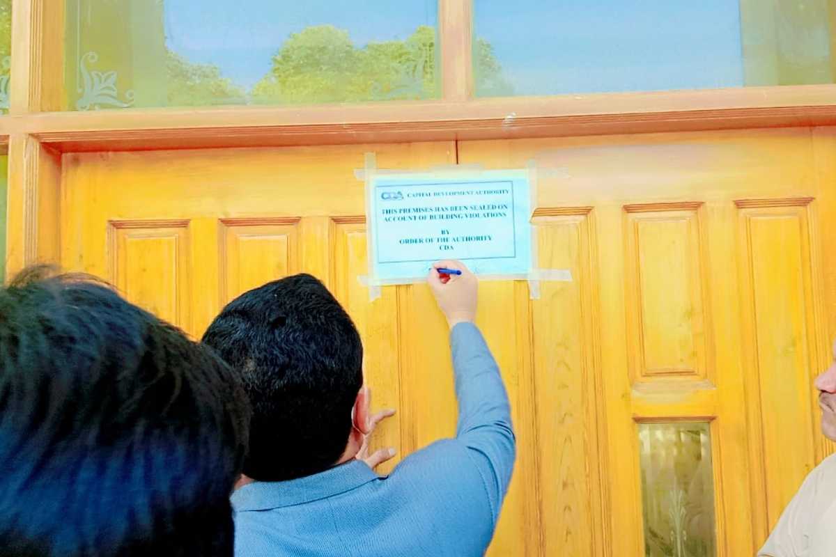 Islamabad authorities partially seal KP House over ‘lease expiry, by-law violations’