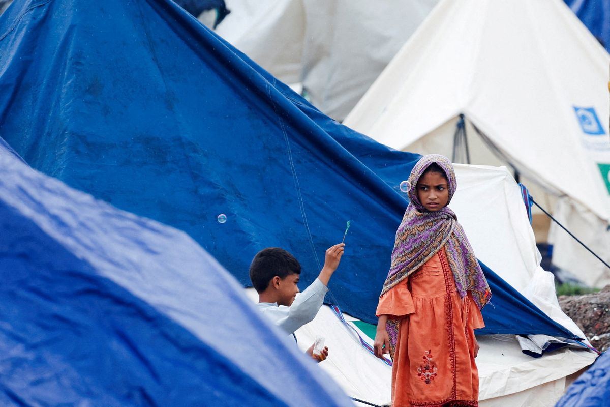 Pakistan floods cause PKR 822 billion in economic losses