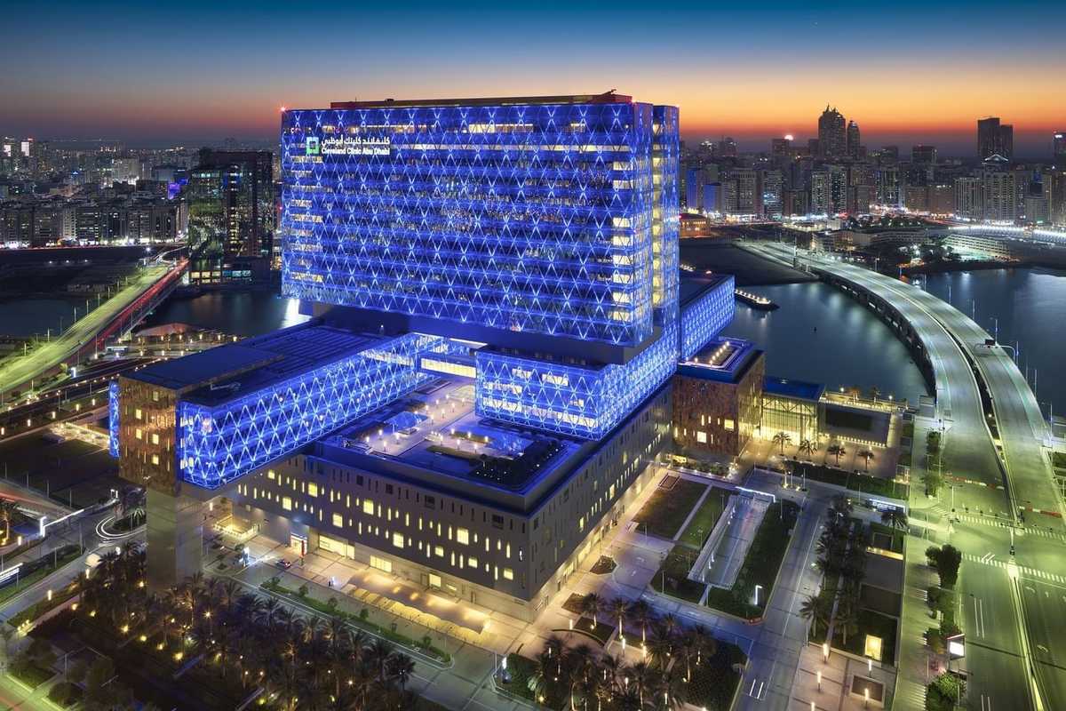 UAE’s first robotic double kidney transplant successfully performed at Cleveland Clinic Abu Dhabi