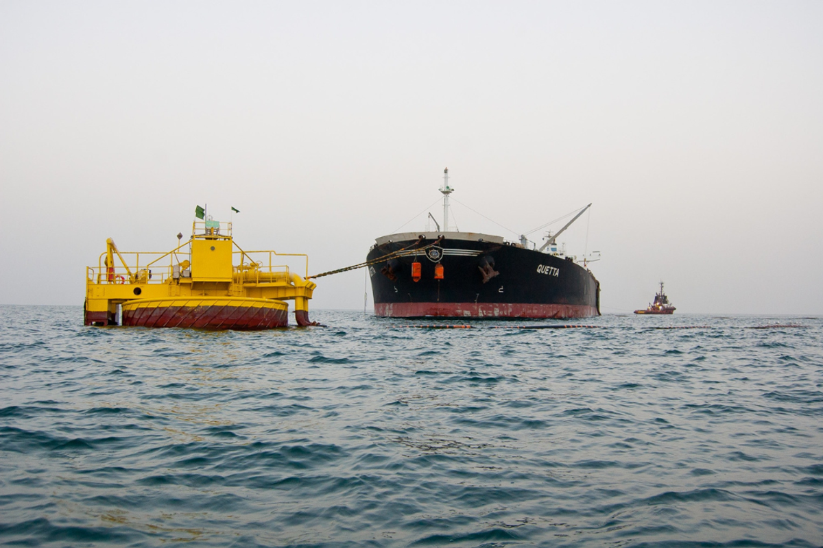 First US crude shipment set to arrive in Pakistan as Cnergyico opens new era in energy trade