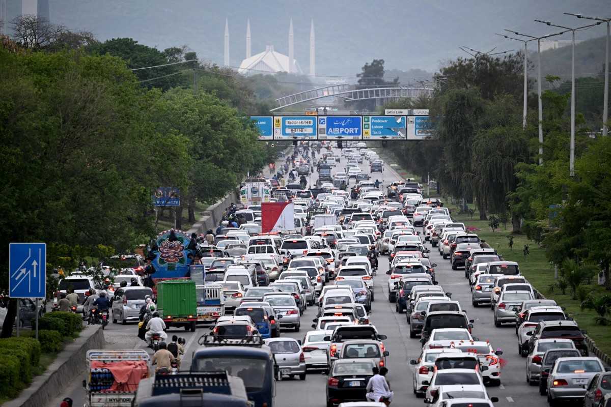Transport suspended in Pakistan’s twin cities amid security measures