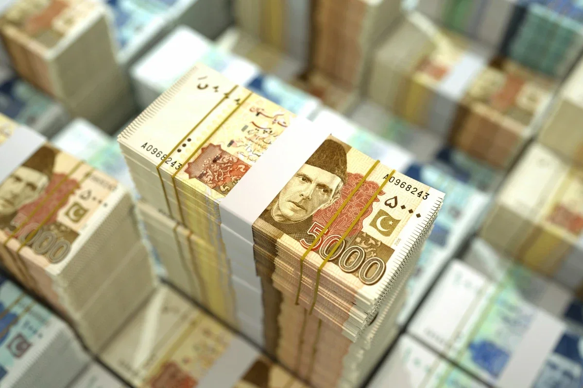 Pakistan’s private sector loans rise 15% to PKR 9.7T in Aug