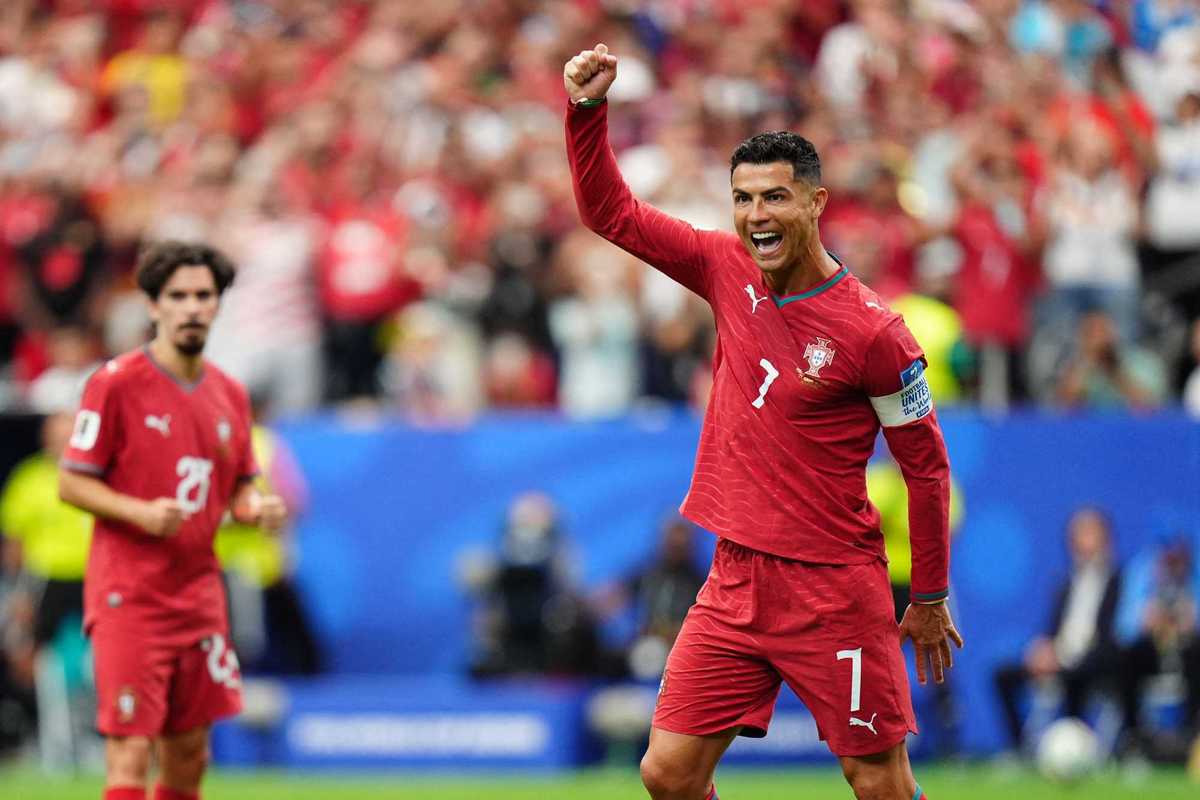 Ronaldo double lifts Portugal, Ghana earn draw against England