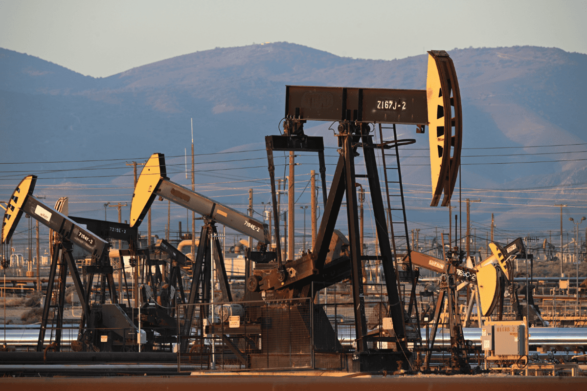 Pakistan lowers high-speed diesel refining margin cap to $38 per barrel amid Iran-US war volatility
