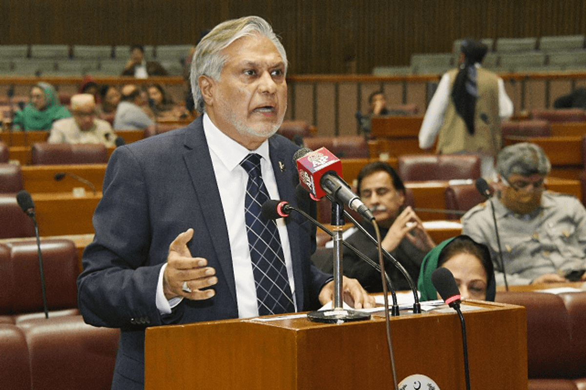 Pakistan offers to host US-Iran talks amid rising Middle East tensions