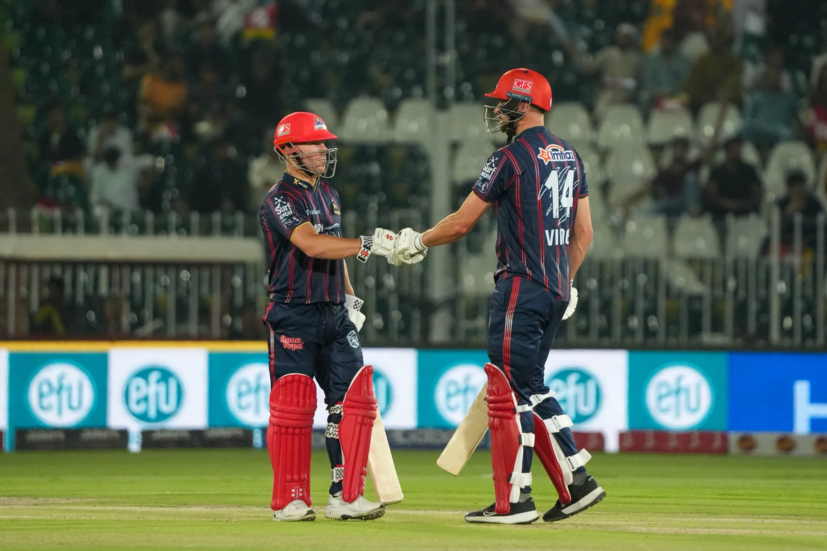 Warner, Vince fire Karachi into HBL PSL X playoffs with 23-run win over Peshawar
