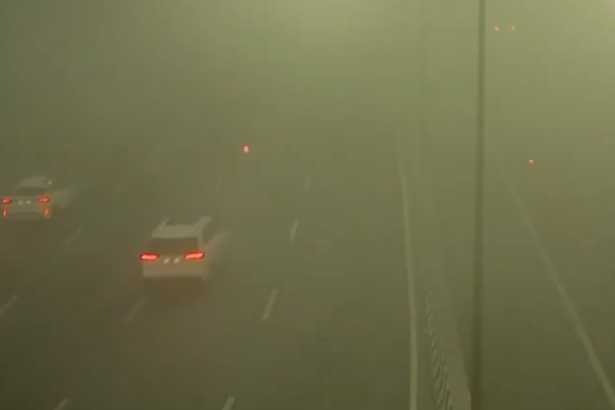 Severe smog delays flights, trains in Delhi and surrounding regions