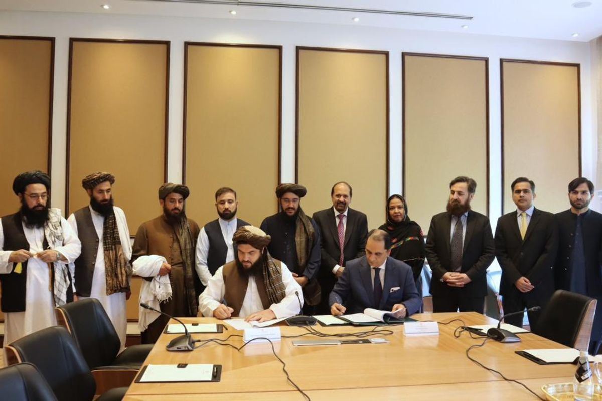 Afghanistan, Pakistan sign trade deal to slash tariffs on farm exports