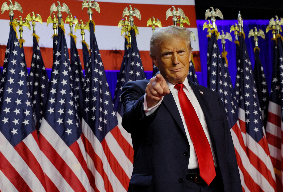 Trump's approval rating rises to 44%; Americans worry less about recession