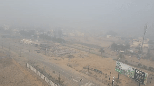 Smog kills joy as parks, playgrounds closed in Pakistan's Punjab