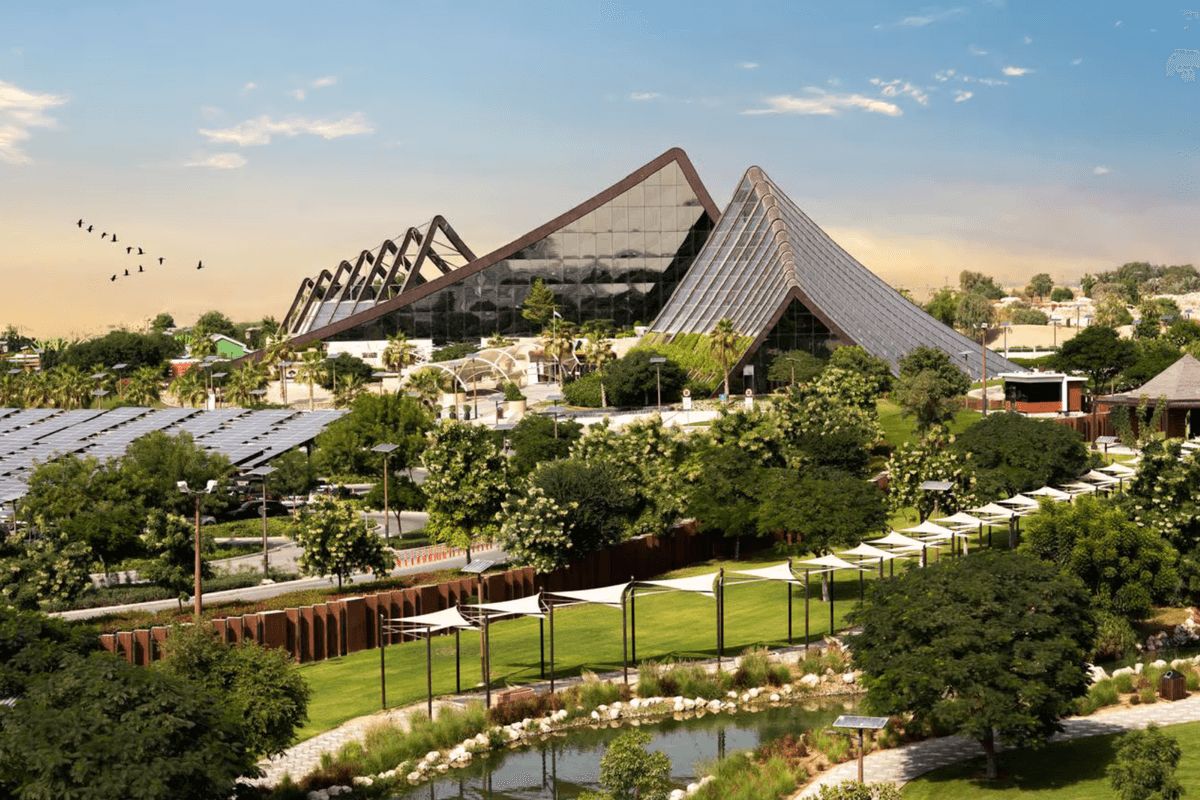 Dubai Safari Park brings the night to life with exclusive tours