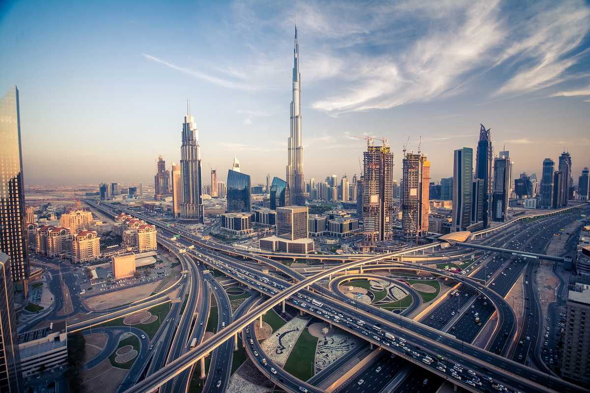 Dubai unveils 34 transport projects to cut traffic, introduce flying taxis