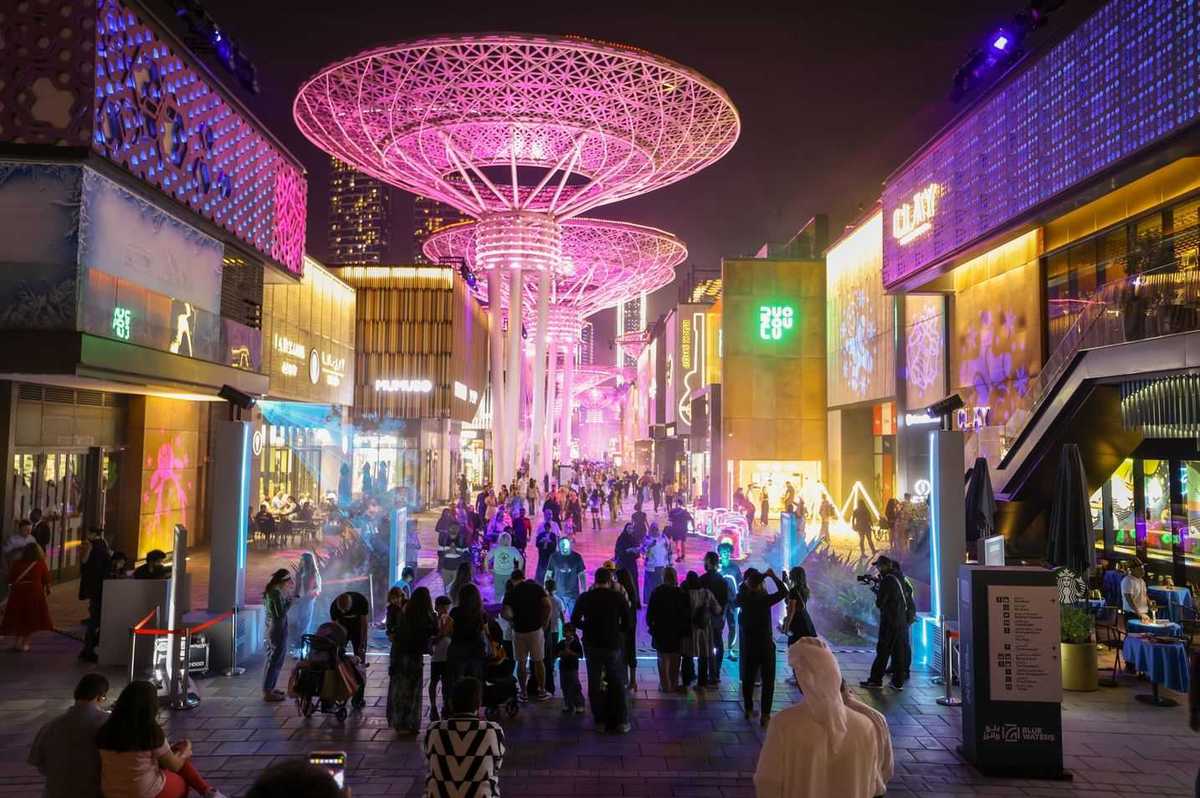 Dubai welcomed approximately 869,000 international overnight visitors in August 2026, its strongest monthly volume since February.