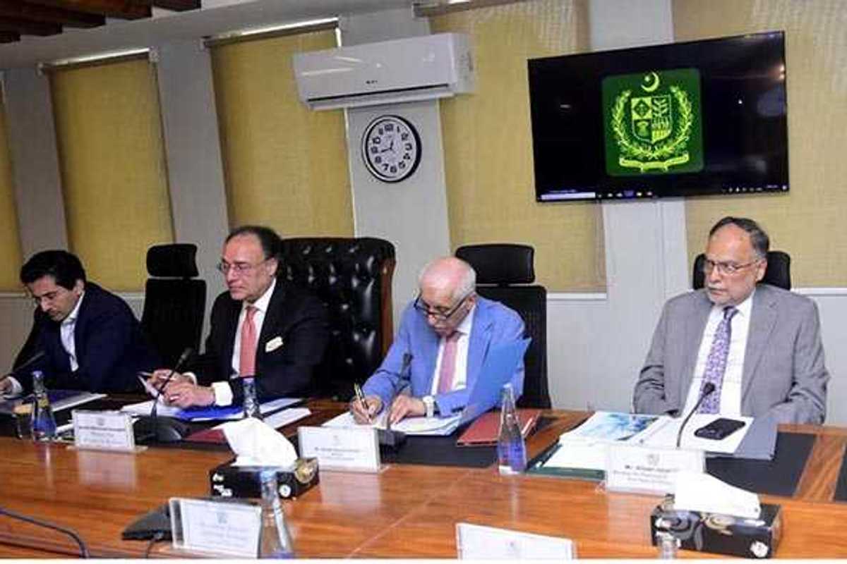 ECC approves PKR 6.6bn for 30 bulletproof vehicles for 2027 SCO Summit