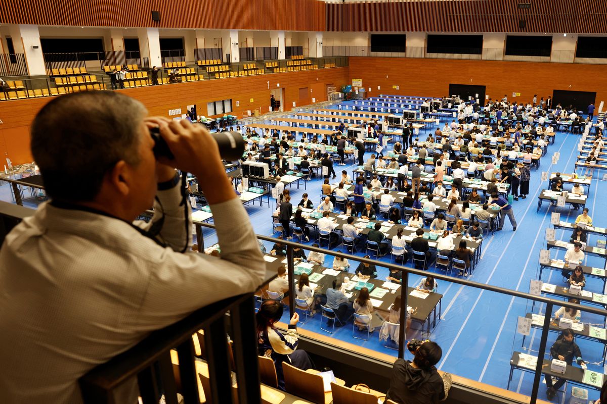 Japan's government in flux after election gives no party majority