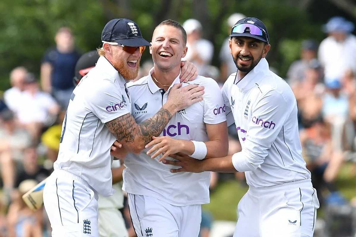 Williamson misses ton as England stays in the fight in Christchurch