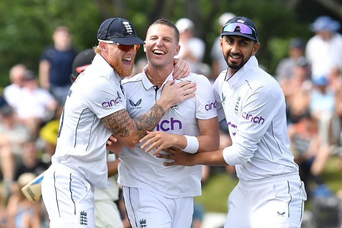 Williamson misses ton as England stays in the fight in Christchurch