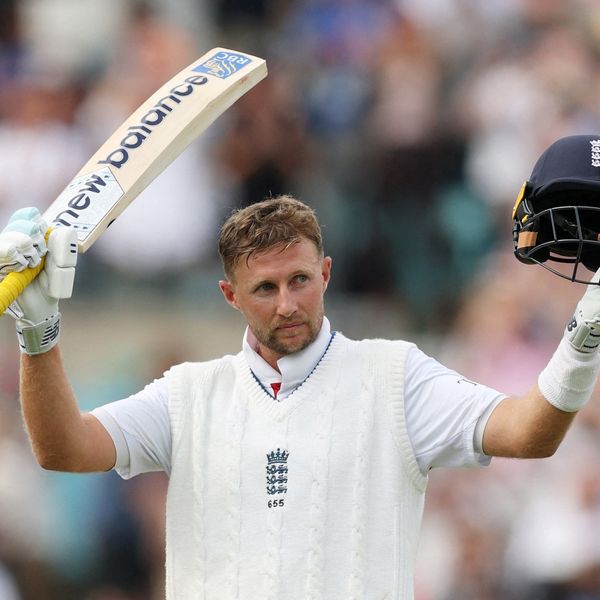 Root says 'silly' to change England management after Ashes loss