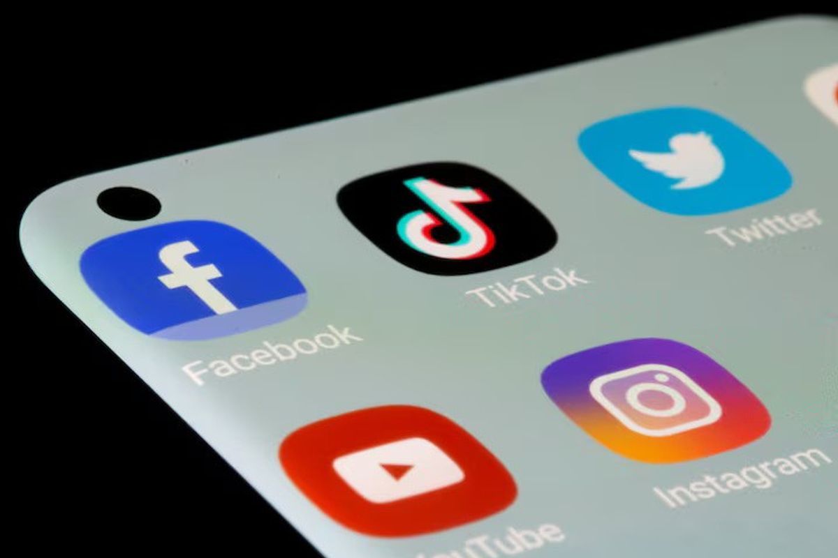 Mauritius suspends social media until after election amid wiretapping scandal