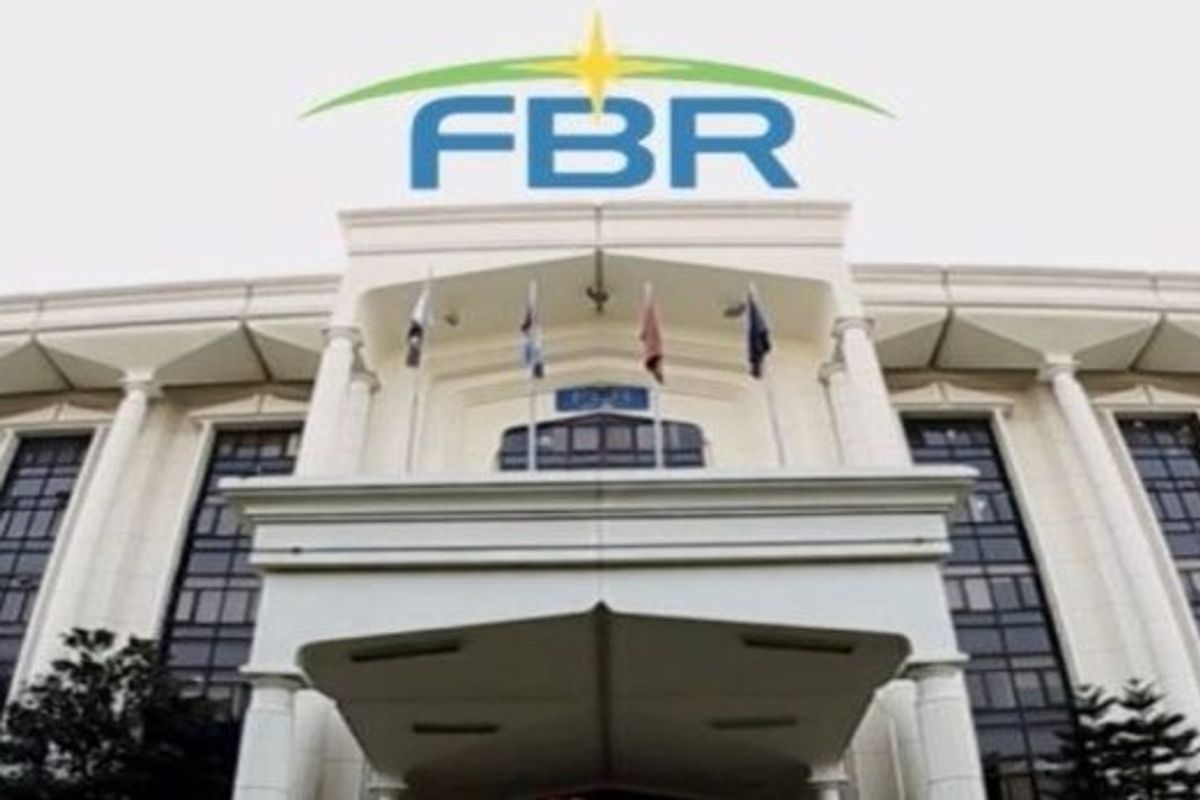 Pakistan suffers PKR 7 trillion in evaded revenue: Finance Minister