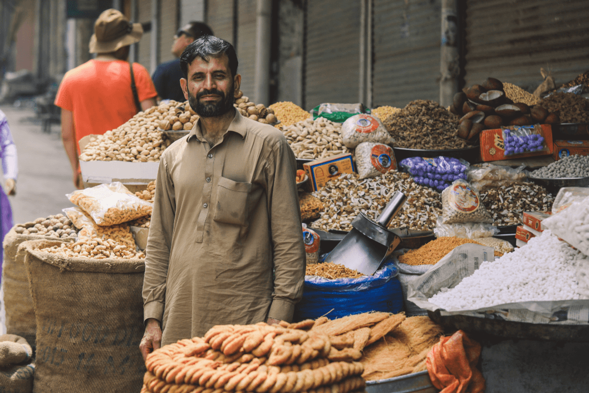 FBR proposes voluntary 1% turnover tax for small shopkeepers