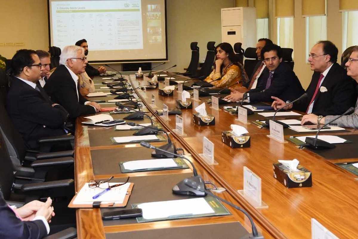 Pakistan oil supply chain strained by rising global costs, forex pressure